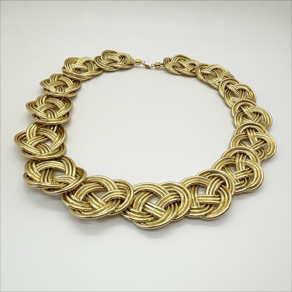 SOLD 14k yellow gold mesh over silicone elegant knotted necklace 33 grams